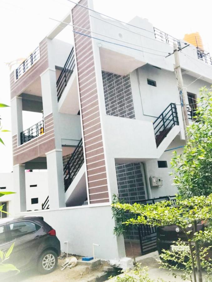 Veeru Homestay Hospet Zewnętrze zdjęcie